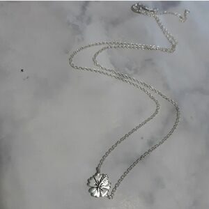 🩶DISNEY Silver Hibiscus Necklace🩶
